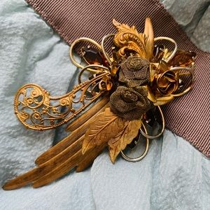 4” Vintage Mesh Flower Amber Glass Brooch Pin